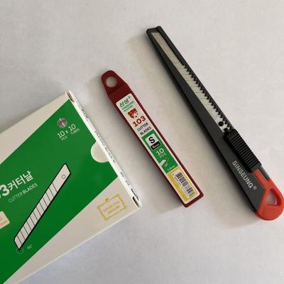 購入 Silver 9mm Cutter Blades Made of High Carbon Steel for Precision Cutting オンライン製造