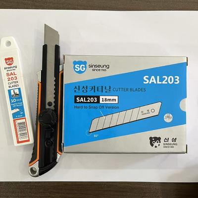 購入 18mm Cutting Knives Silver Blades for Versatile and Multi-Purpose Cutting オンライン製造