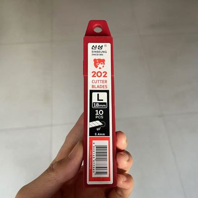 18mmの刃のエッジで切断体験をアップグレードする 幅18mm 長さ109mm