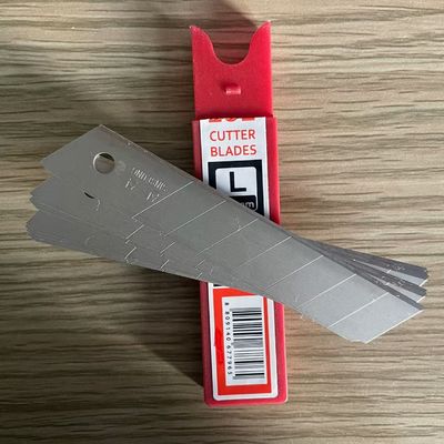 汎用カッティング用 8枚刃 シルバー 18mm スナップオフブレード
