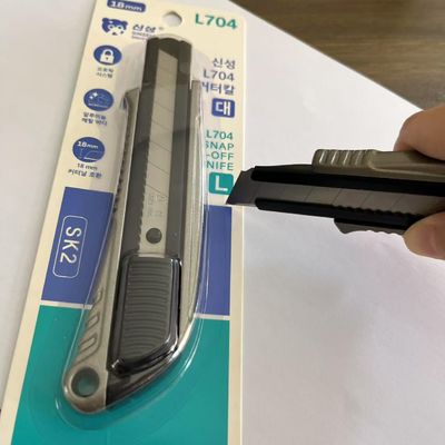 石膏ボード用人間工学に基づいた格納式ブレードスナップオフユーティリティナイフ