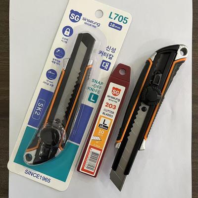 頑丈なポータブル 18mm スナップブレードナイフ アルミ SK2ブレード