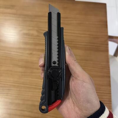 アルミニウムハンドル 18mm ユーティリティナイフ 高炭素鋼ブレード ワークショップ・建設用